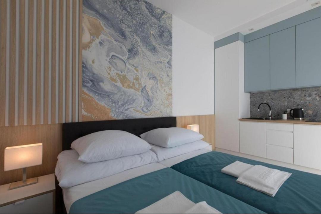 Willa Przy Porcie - Apartamenty Z Aneksami Kuchennymi Ustka Exterior photo